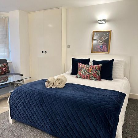 Apartamento Opulent Oasis In Londres Exterior foto